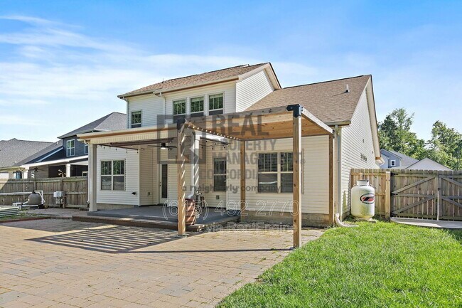 Building Photo - 338 Crusaw Dr