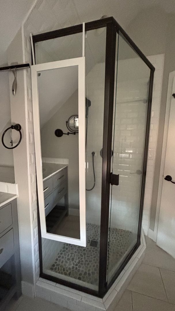 Building Photo - Adorable Garage Studio in beautiful Manitou Springs.