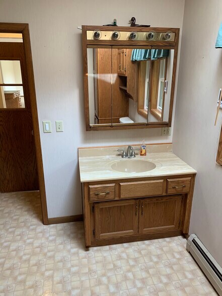 Bathroom 1 - N2118 Schacht Rd