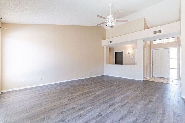 Building Photo - Bright, Spacious & Ready to Welcome You Ho...