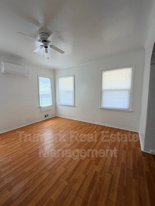 Building Photo - 729 South St