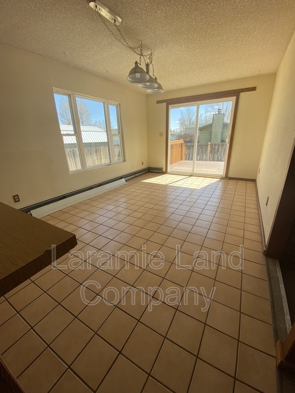 Building Photo - 2664 W Jefferson St