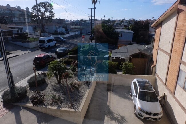 Building Photo - 2 BR 2 BA Condo in Redondo Beach