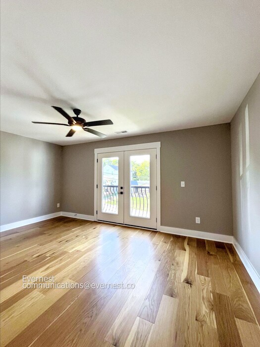 Building Photo - 1107 Walsh St