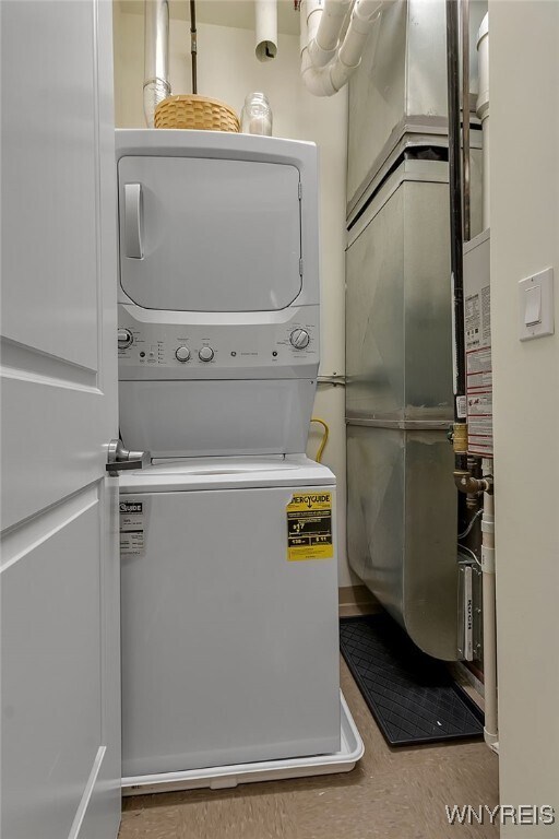 Building Photo - 251 Main St