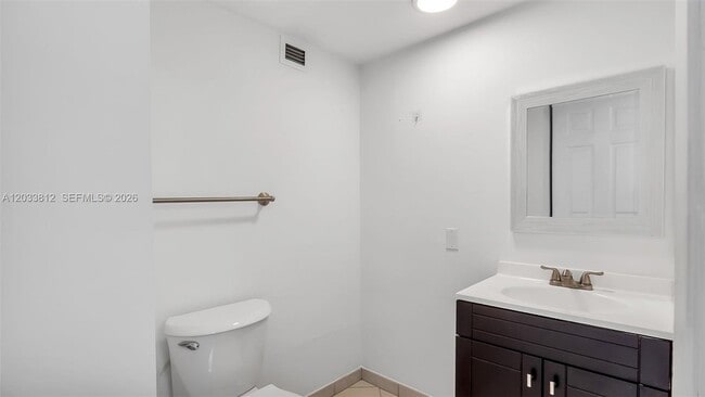 Building Photo - 6770 Indian Creek Dr