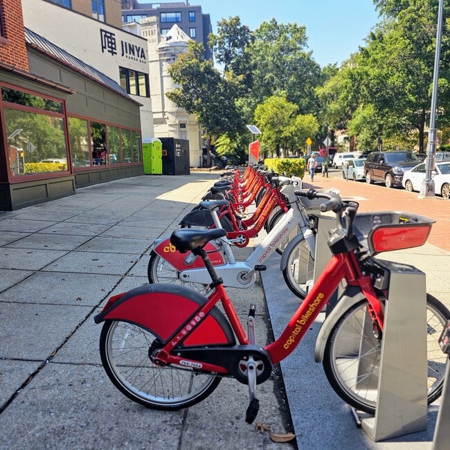 Reant a Bike stations - 1300 N St NW
