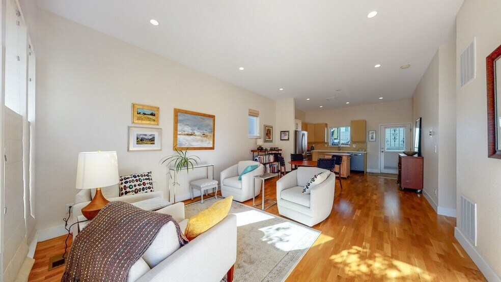 Building Photo - 2809 W 52nd Ave