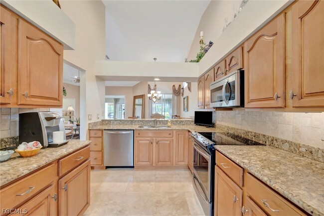 Building Photo - 9341 White Hickory Ln