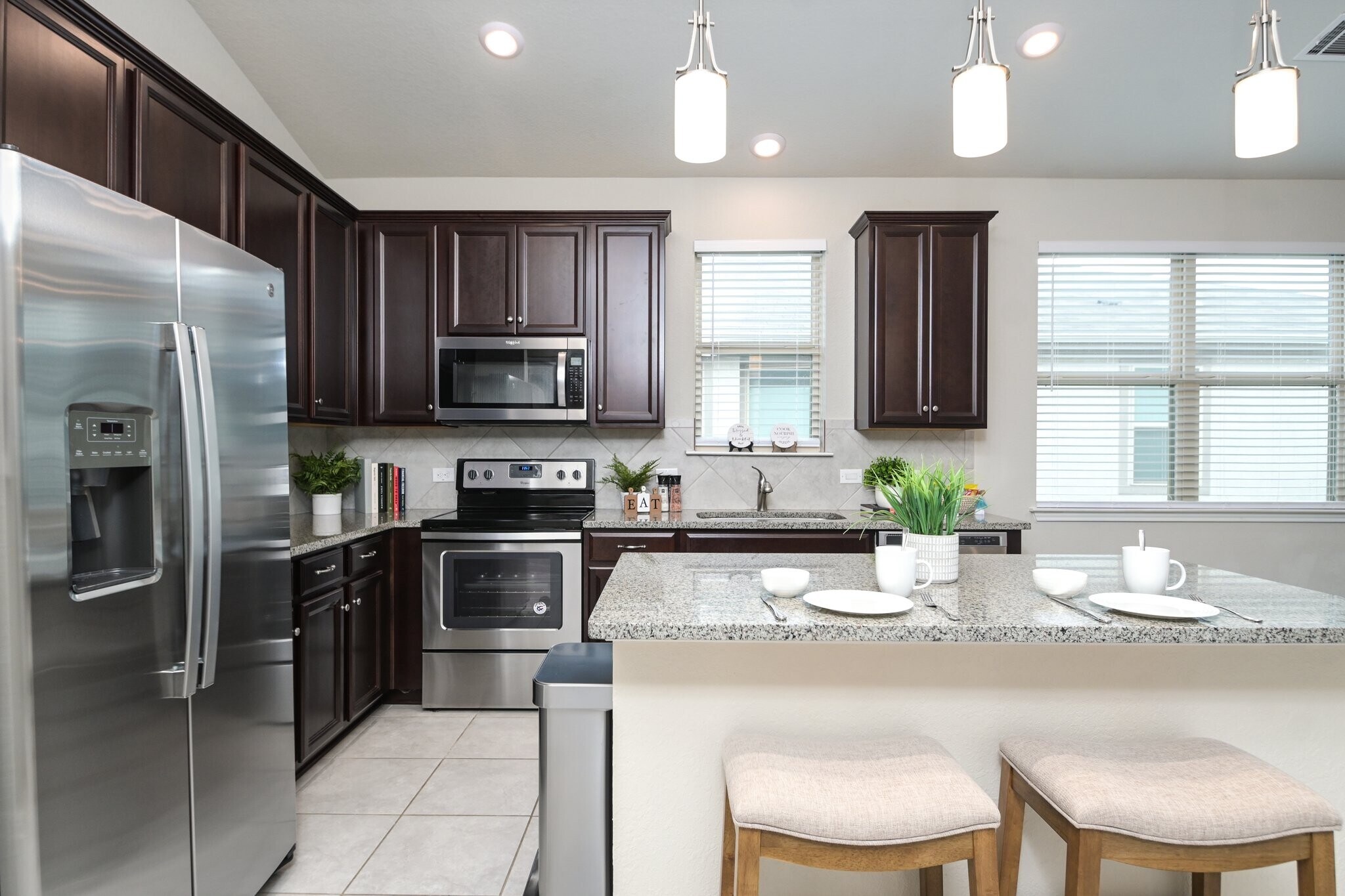 Building Photo - 2411 Verona Wy