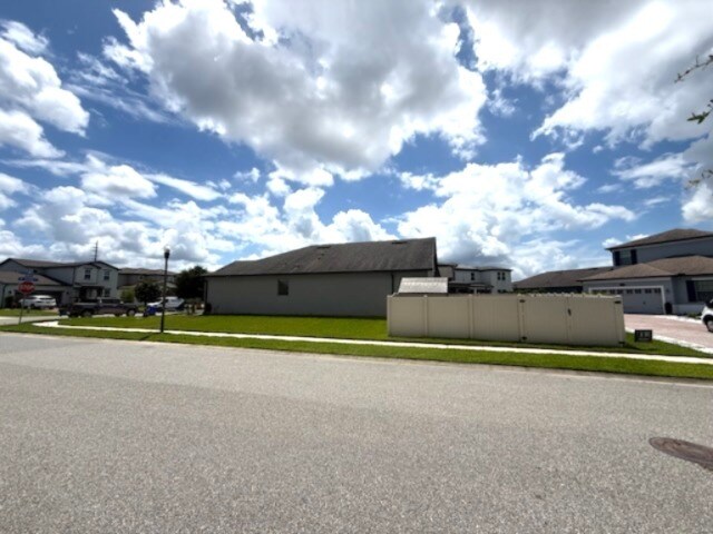 Building Photo - 1165 Hilltop Pl