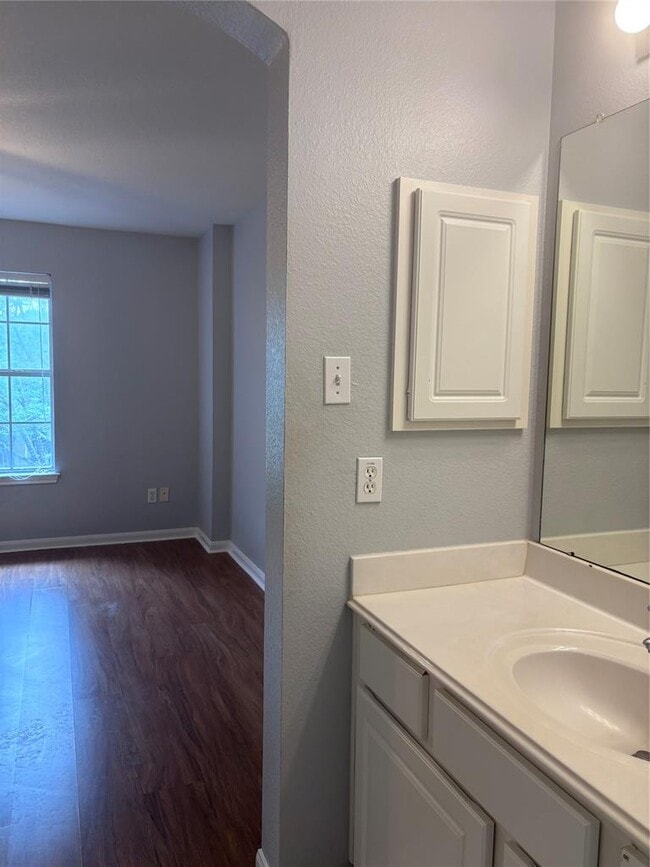 Building Photo - 1704 Lynnville Trail