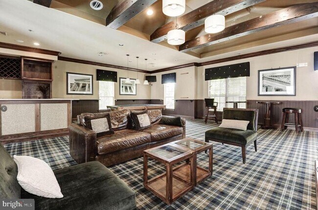 Building Photo - 12957 Centre Park Cir