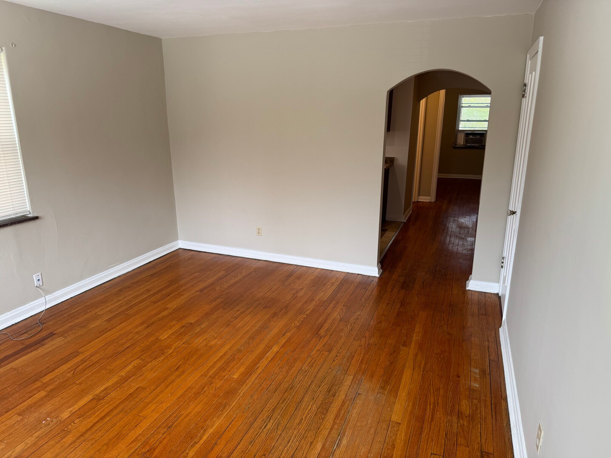 Building Photo - 2822 Lawndale Ave