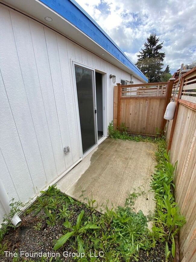 Building Photo - 8602 16th Ave S