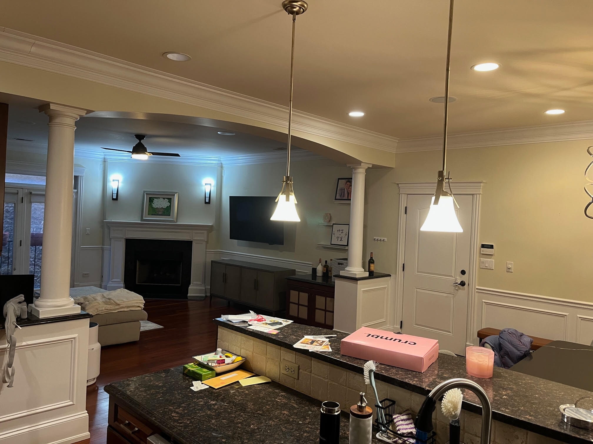 Building Photo - 1442 W Fullerton Ave