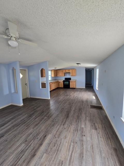 Building Photo - 16215 Southern Pines Dr
