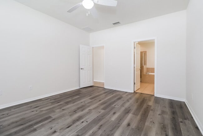 Building Photo - 8753 Briggs Marsh Ct