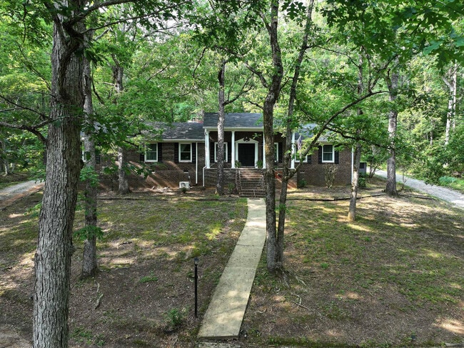 Building Photo - 750 Co Rd 1