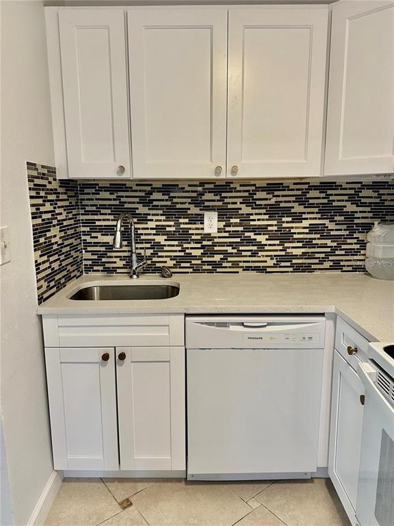 Building Photo - 2625 FL-590