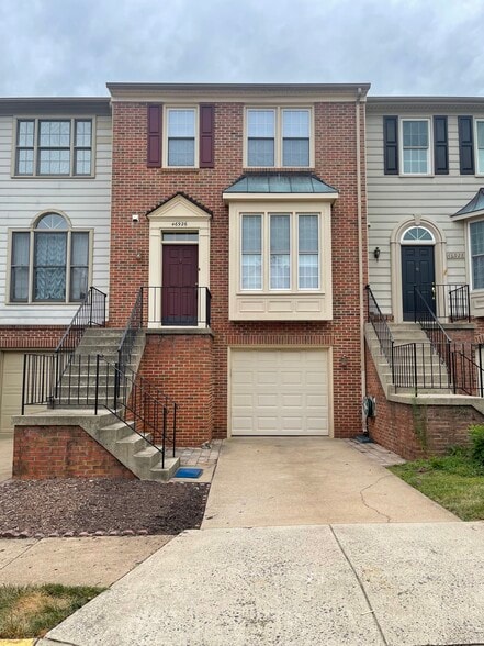 Front of house. - 46926 Rabbitrun Ter