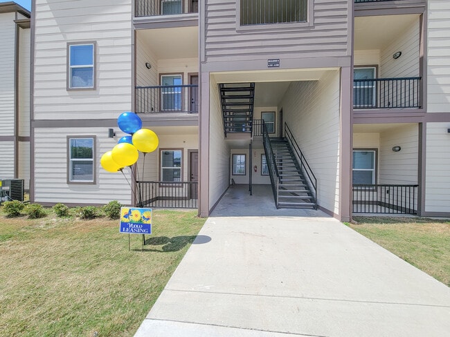 Building Photo - JFK Apartments