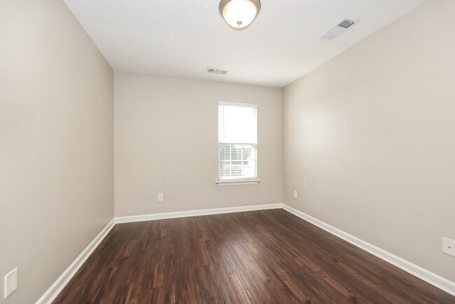 Building Photo - 2716 Sewanee Pl