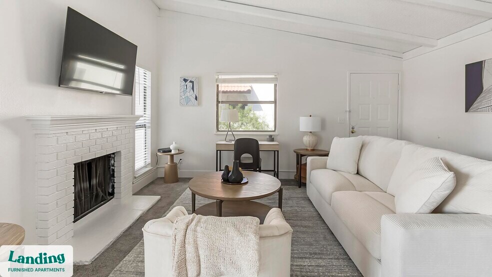 Building Photo - 5272 Tamarus St