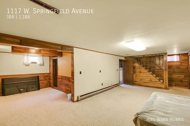 Building Photo - 1117 W Springfield Ave