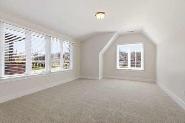 Building Photo - 1926A Castleman Dr