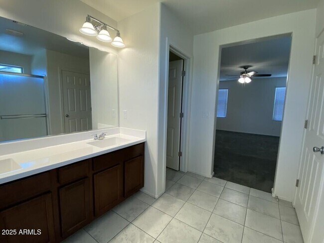 Building Photo - 6843 E Peralta Cir