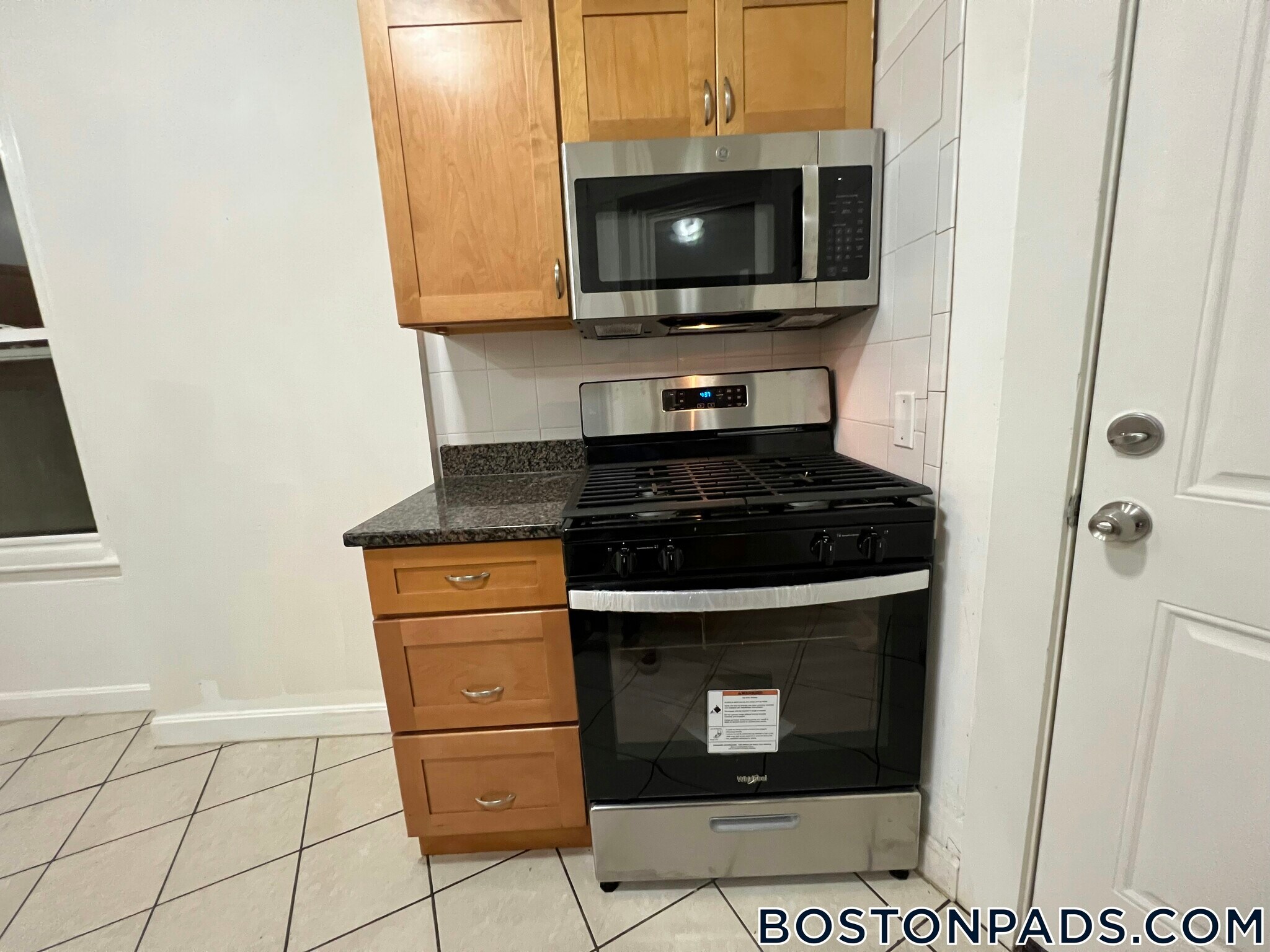 Building Photo - 2 Centre St