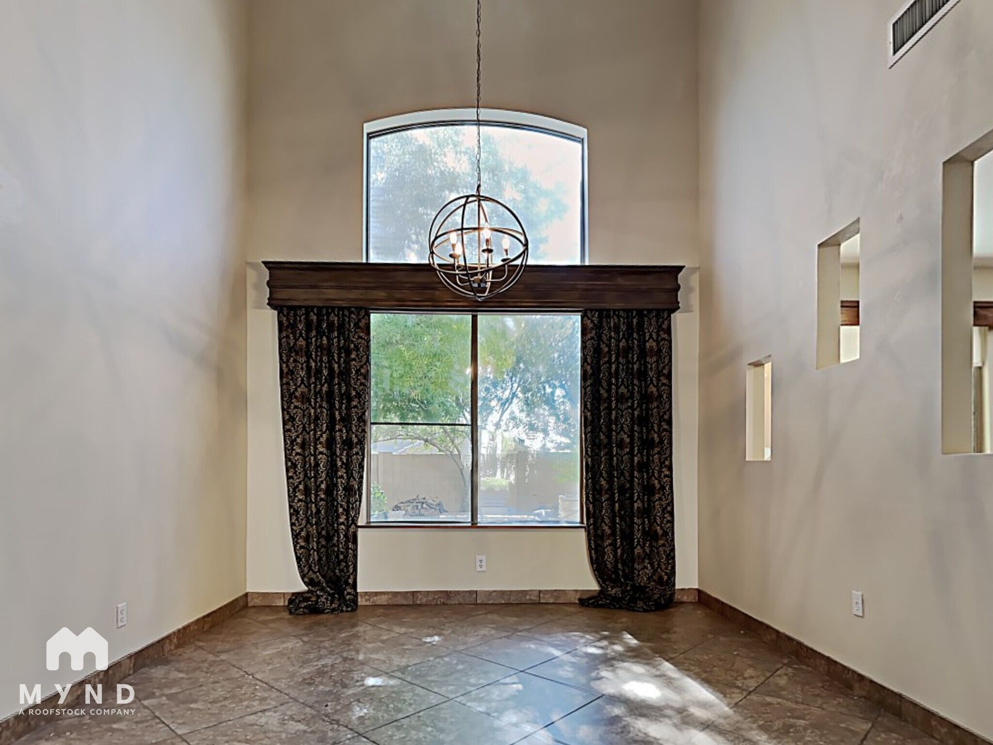 Building Photo - 3719 W Fallen Leaf Ln