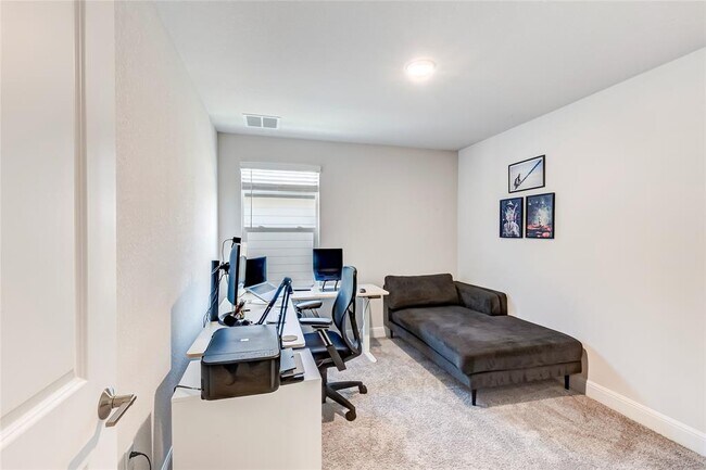Building Photo - 15805 Oglethorpe Dr