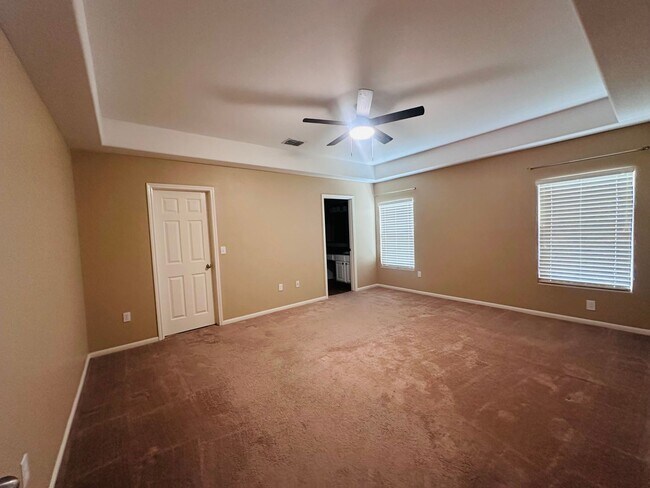 Building Photo - 6017 Tapestry Dr