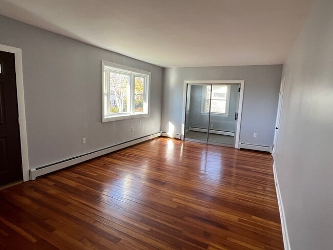 Building Photo - 24 Ewell Ave