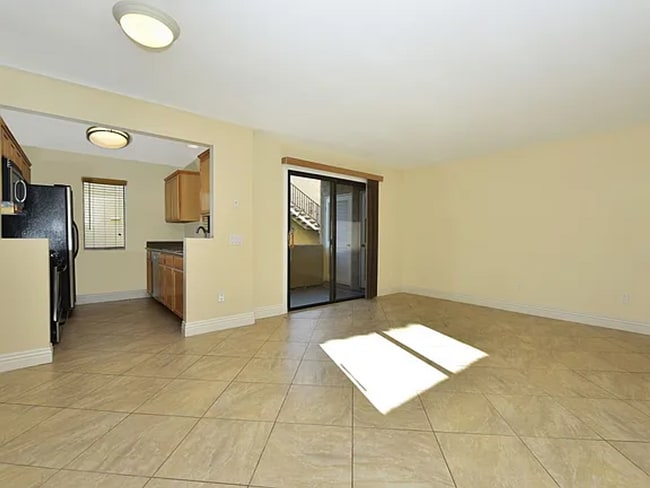 Building Photo - 10178 Camino Ruiz