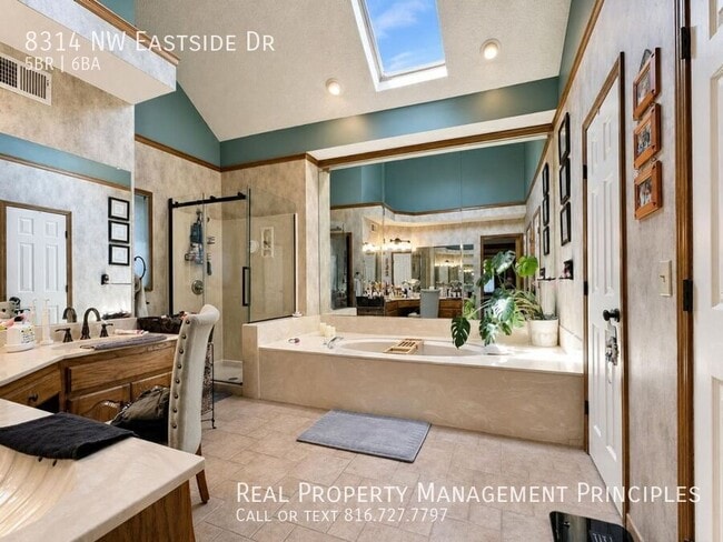 Building Photo - 8314 NW Eastside Dr