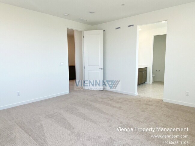 Building Photo - 7361 Moon Dream Wy