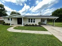 Building Photo - Updated 3BR Home on Rockbridge w/ Basement