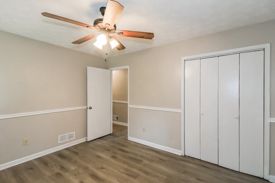 Building Photo - 80 Belmont Park Ln
