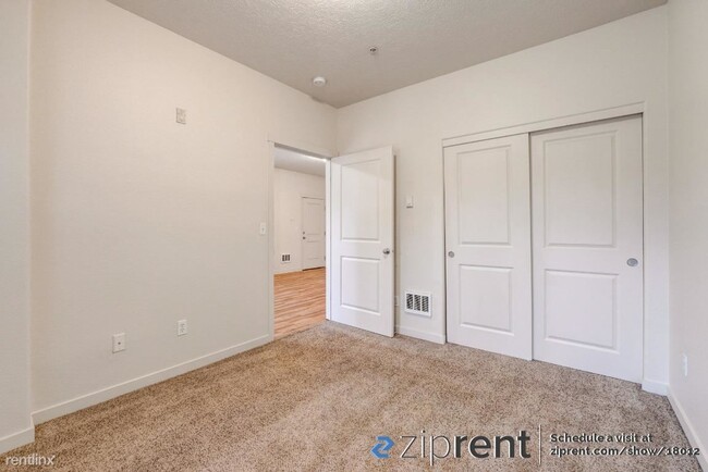 Building Photo - 1 br, 1 bath Condo - 11263 SE Causey Cir, ...