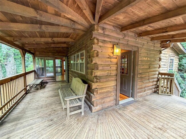 Building Photo - 474 Serpentine Dr
