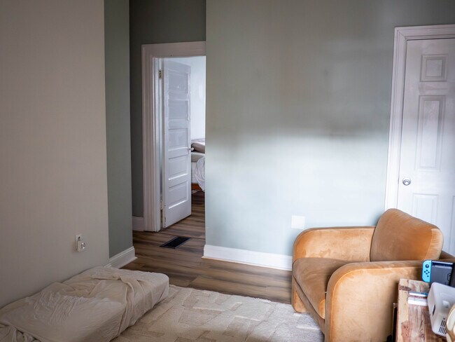 Building Photo - 276 46th St