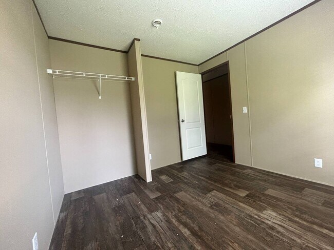 Building Photo - 2607 Thornbury Ln