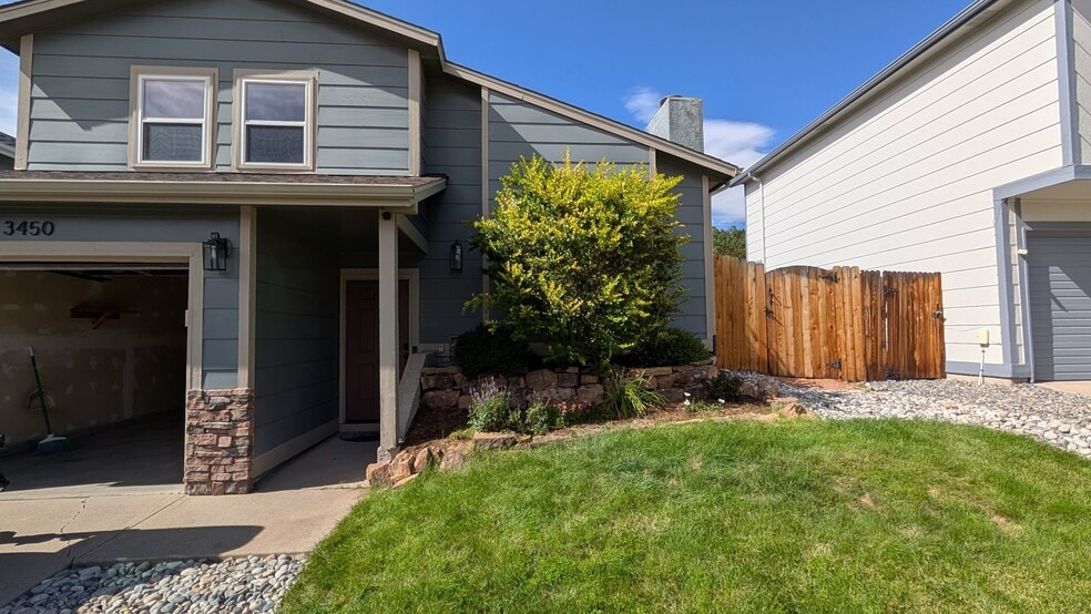 Building Photo - 3450 Hazelwood Ct