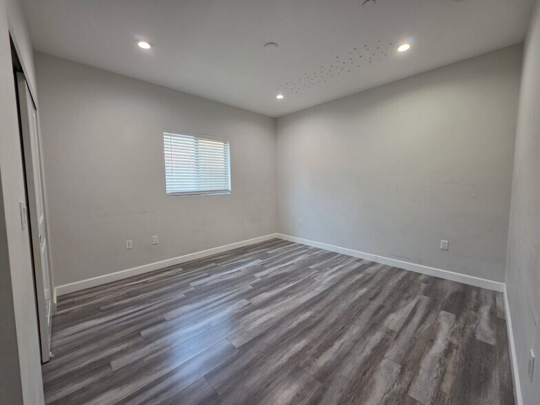 Building Photo - 6824 Ben Ave