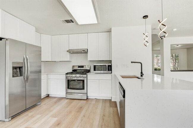 Building Photo - 16803 Bailey Jean Dr