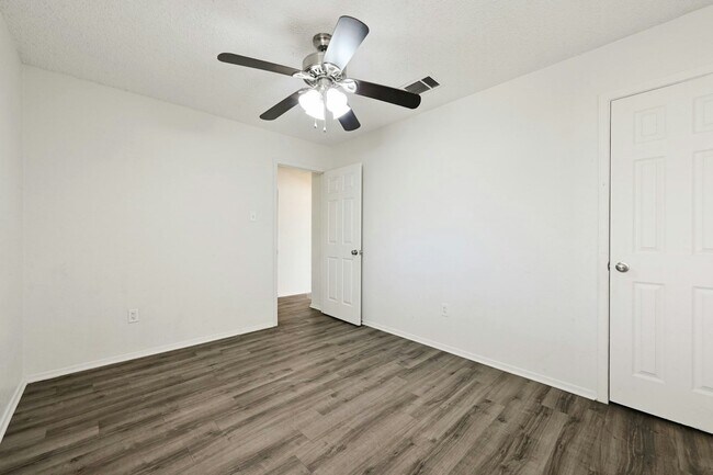 Building Photo - 7604 Woodstone Cove