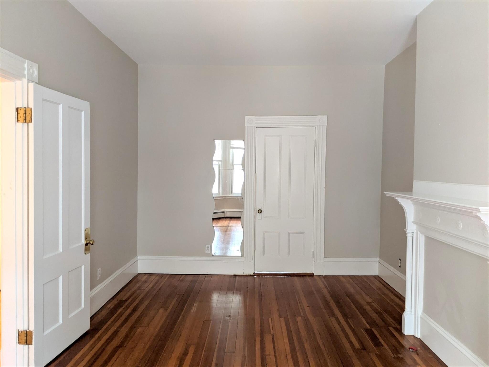 Building Photo - 16 Park Ave